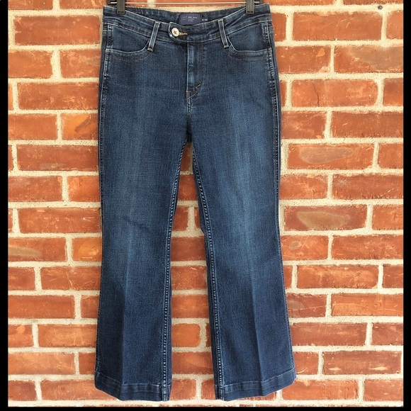 Leviβs Demi curve mid rise flare jeans - Picture 5 of 7